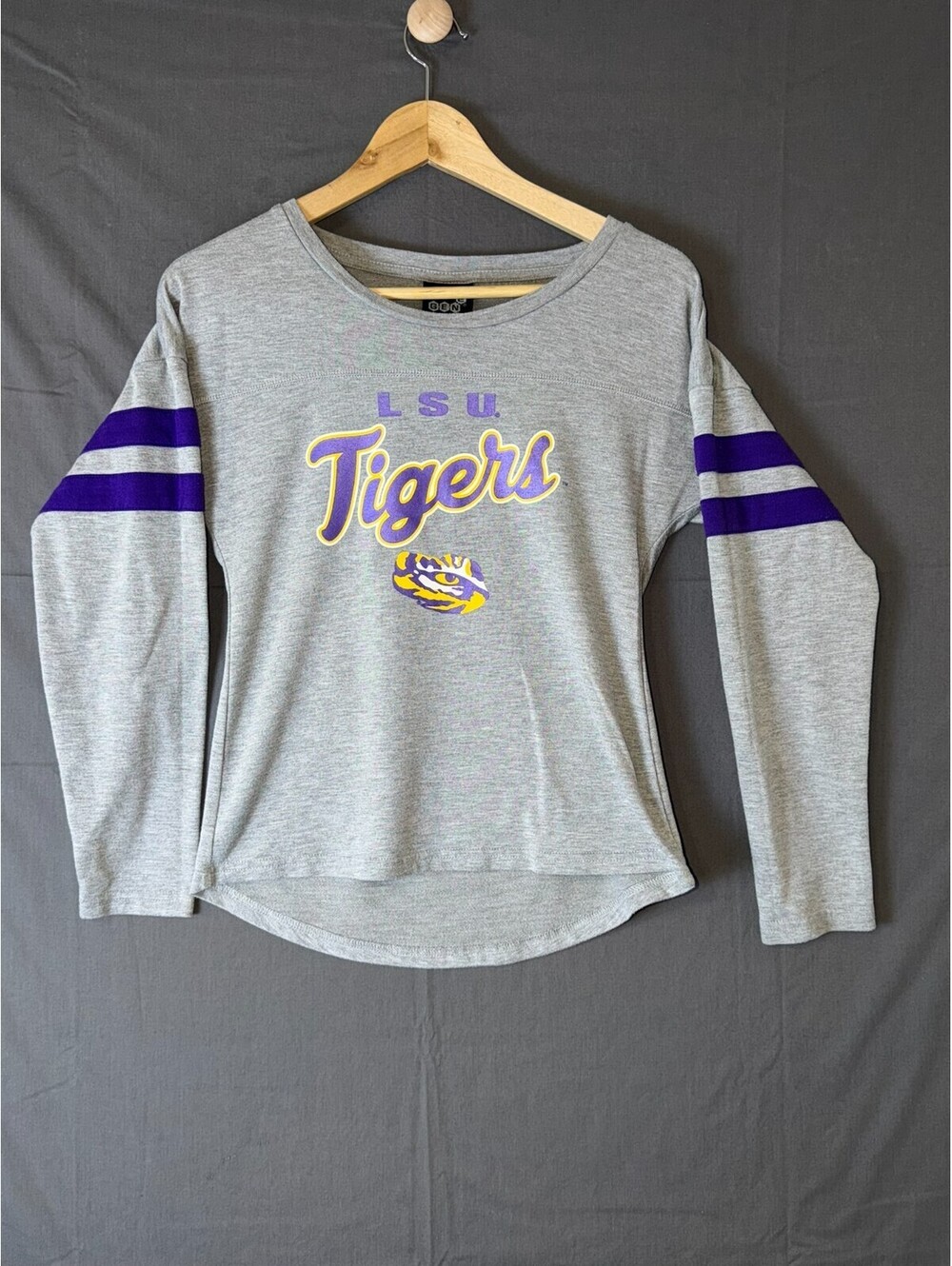 LSU Tigers Medium GEN2 Long Sleeve Gray Purple Stripes College Football